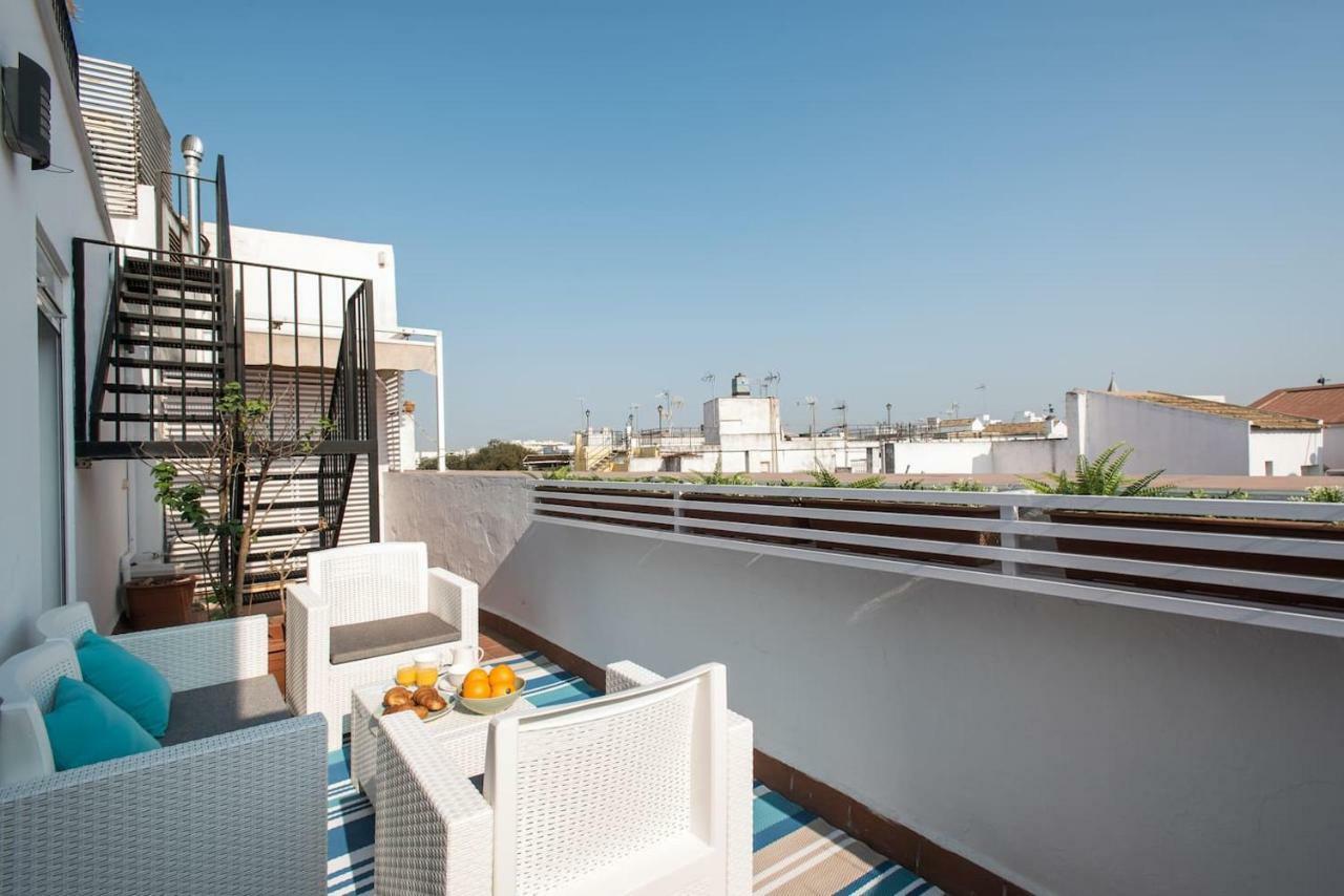 Atico Centrico Con Vistas Apartment Seville Exterior photo